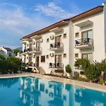 Hotell Cennet 3*